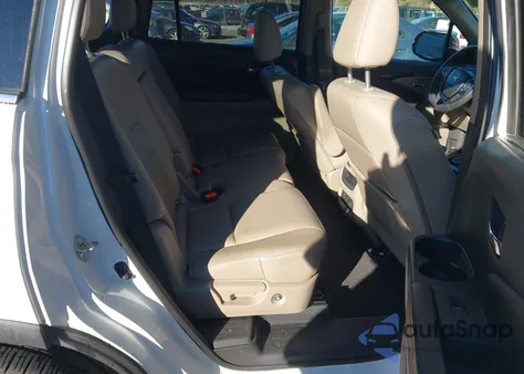 2016 Honda Pilot Touring из США, поврежденный, VIN 5FNYF5H98GB031851